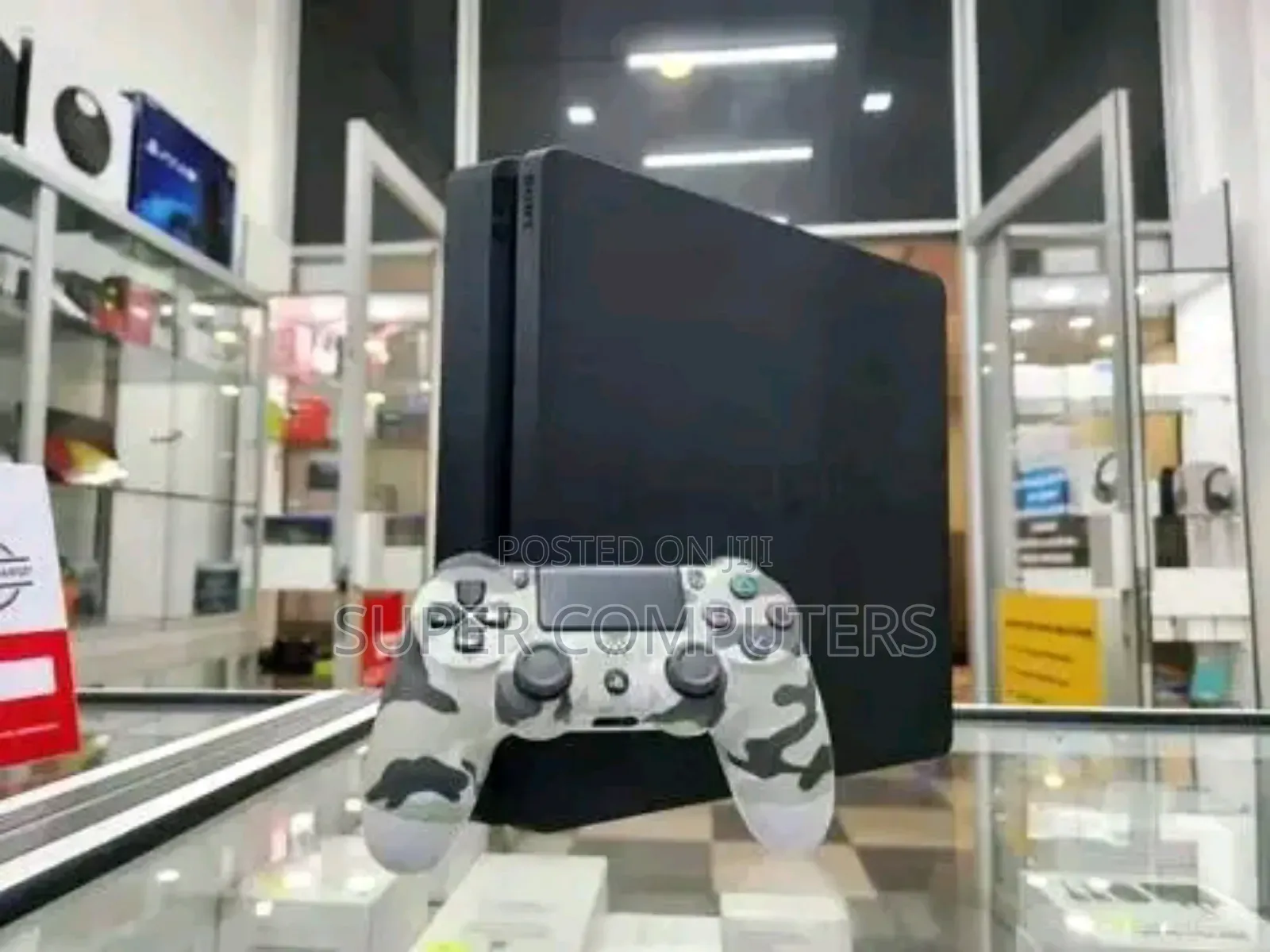 Play Station 4 Slim