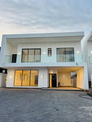 4bdrm House in Ashaley Botwe for sale