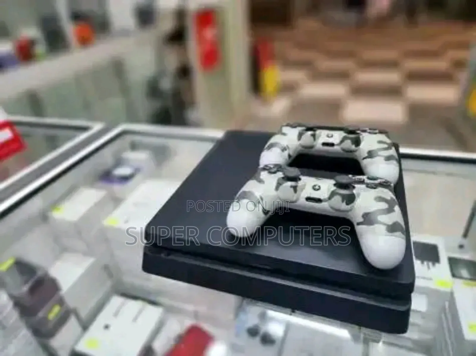 Play Station 4 Slim