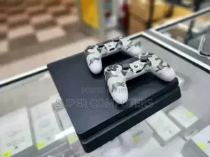 Play Station 4 Slim