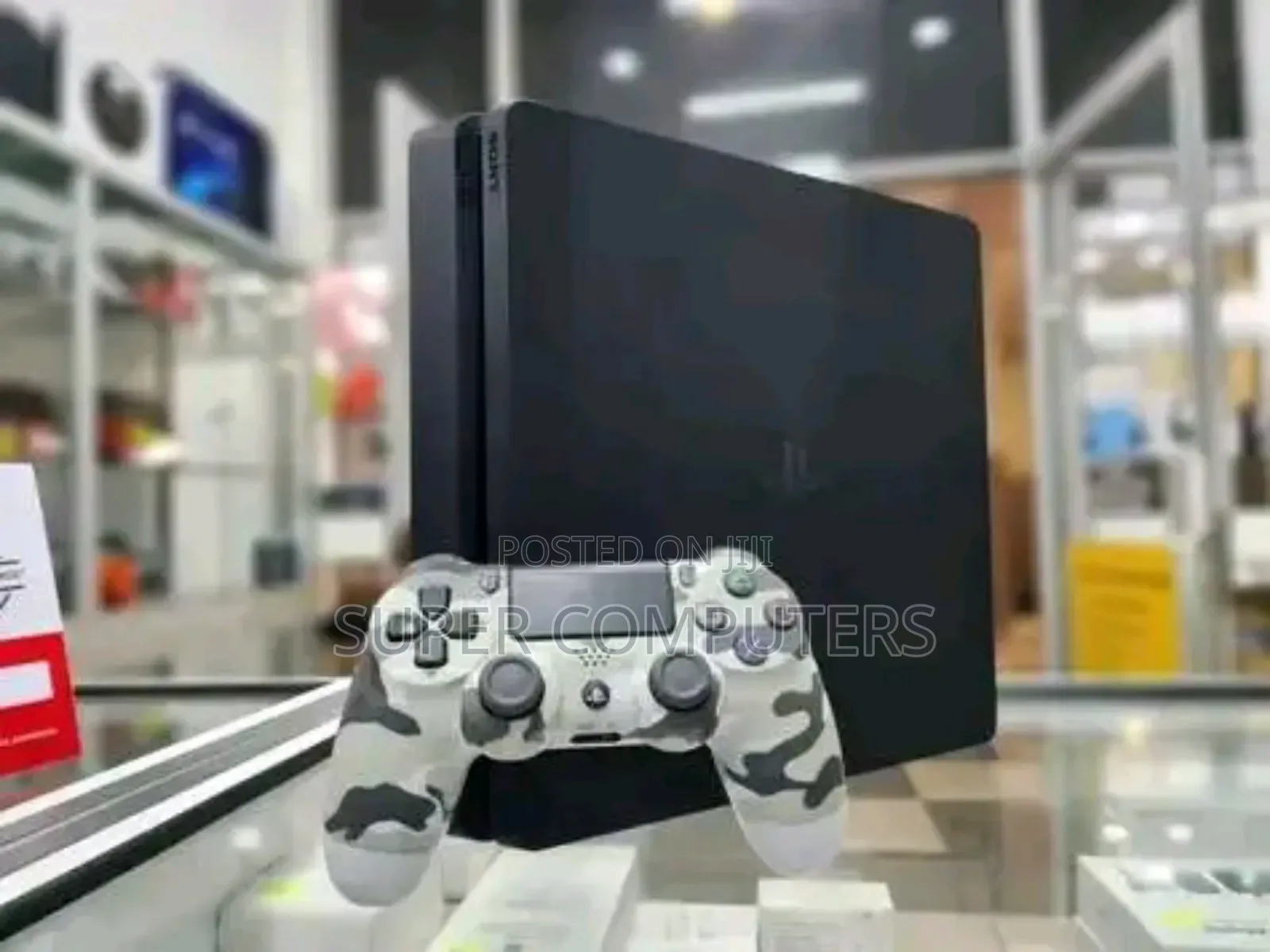 Play Station 4 Slim