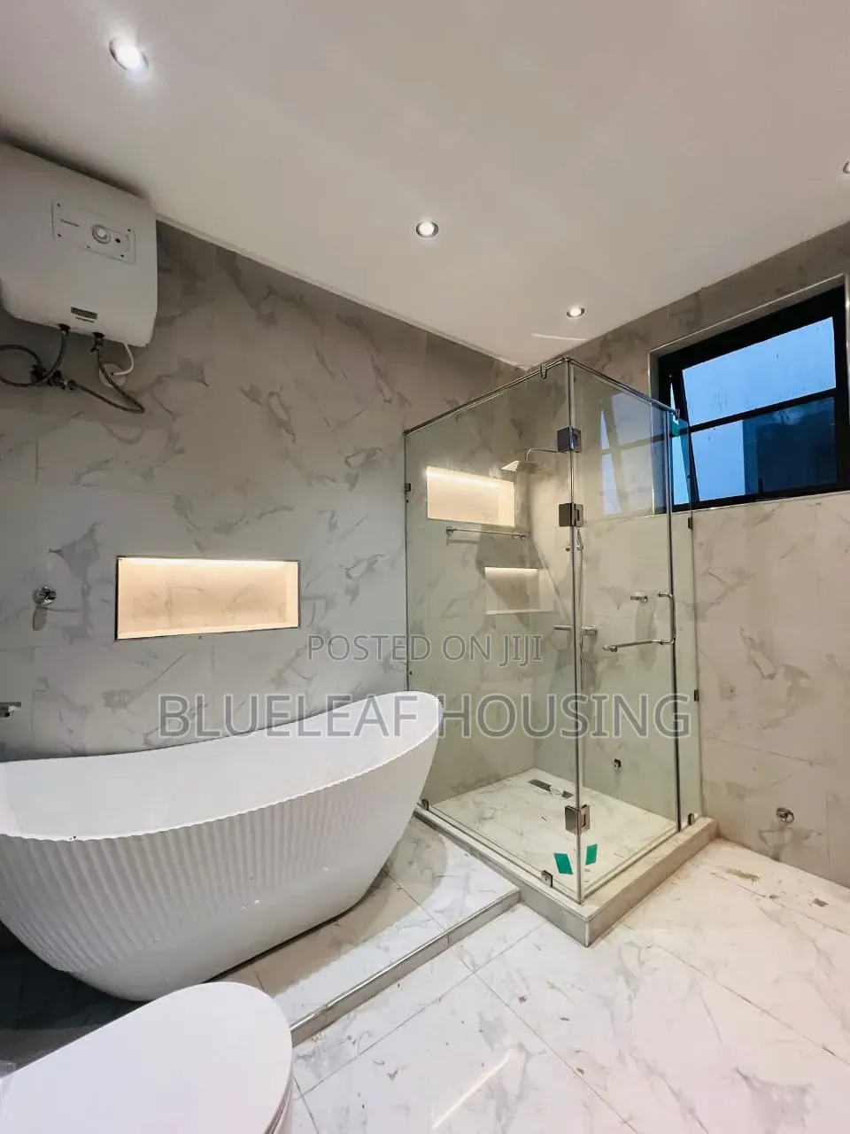 4bdrm House in Ashaley Botwe for sale