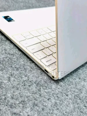 New Laptop Dell XPS 13 16GB Intel Core i7 SSD 1T