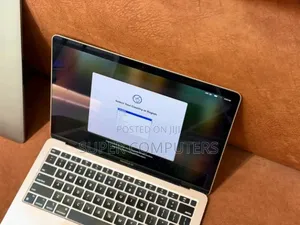 New Laptop Apple MacBook Pro 2020 M1 16GB Apple M1 SSD 512GB