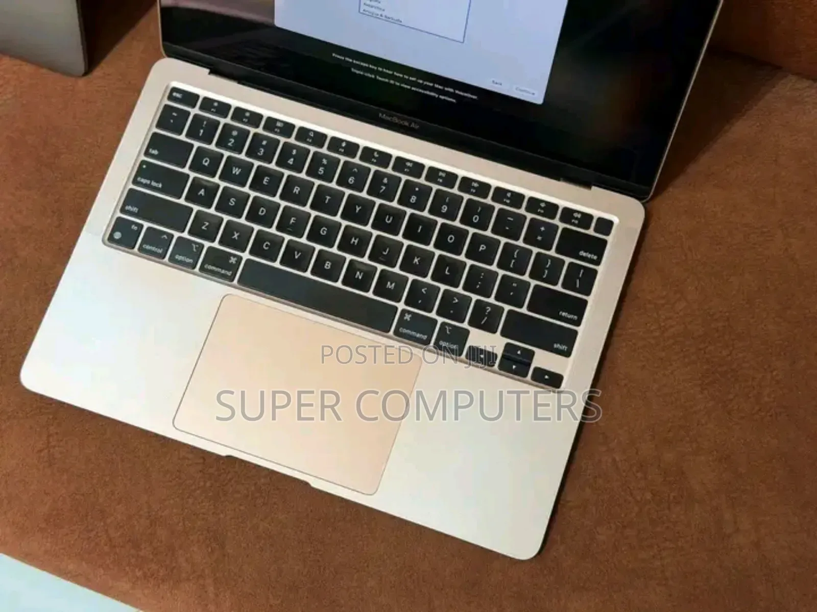 New Laptop Apple MacBook Pro 2020 M1 16GB Apple M1 SSD 512GB