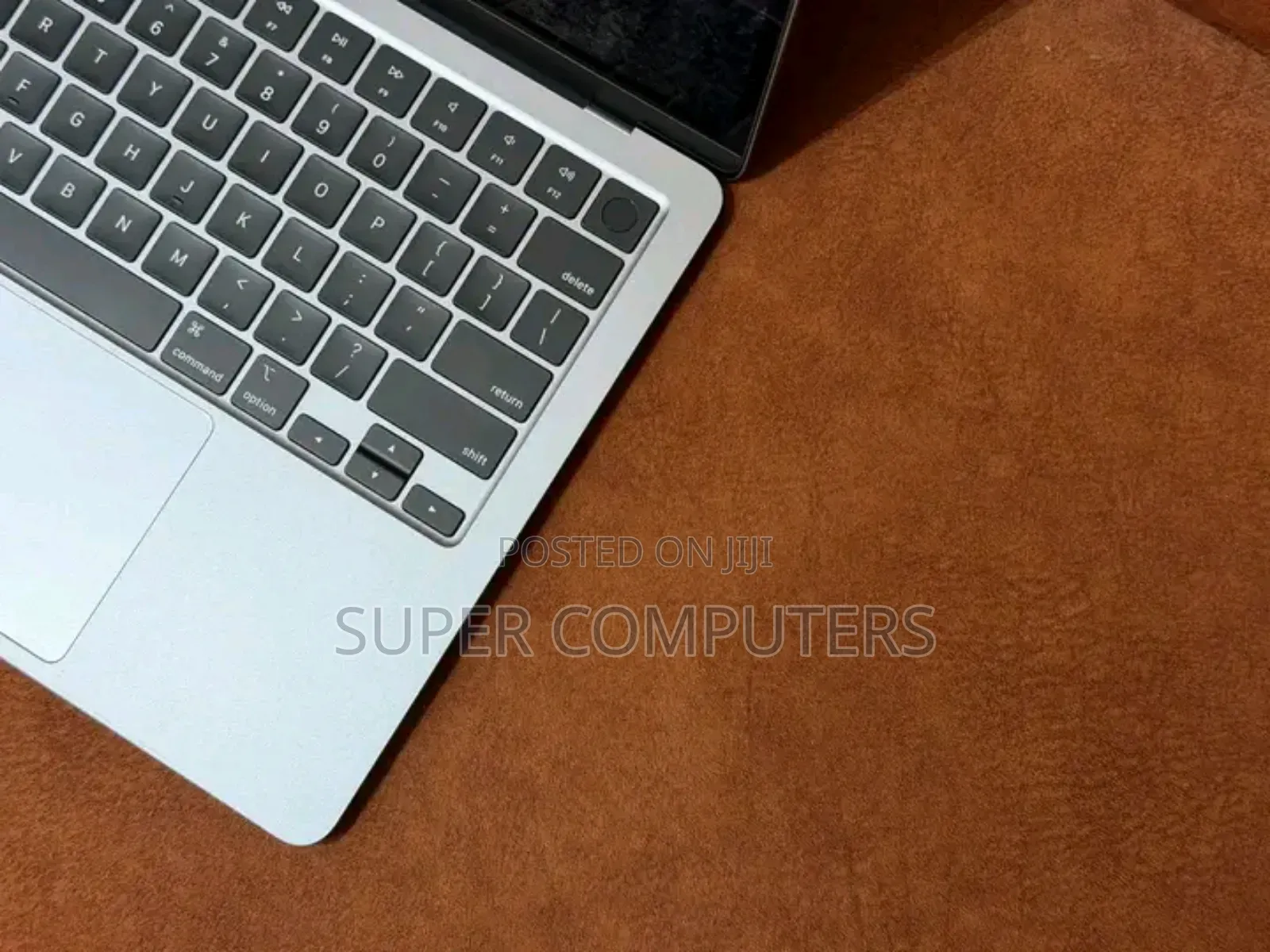New Laptop Apple MacBook Air 2023 M2 16GB Apple M2 SSD 500GB