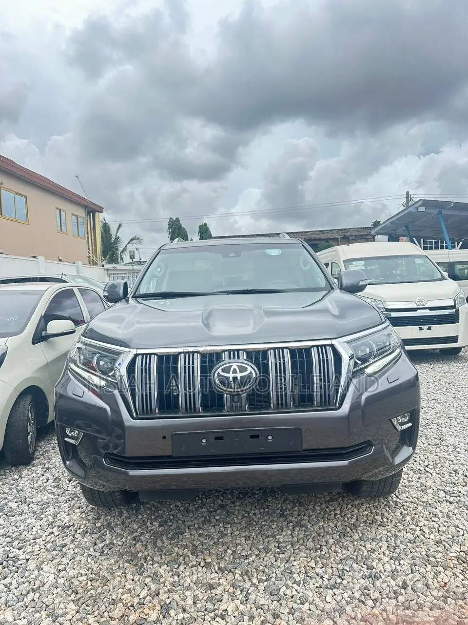 Toyota Land Cruiser Prado 2023 Gray