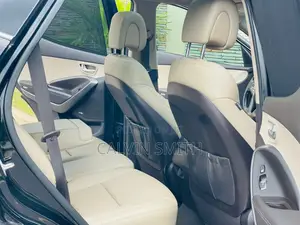 Hyundai Santa Fe SE Ultimate AWD 2017 Black