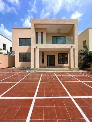 4bdrm House in Ashaley Botwe for sale