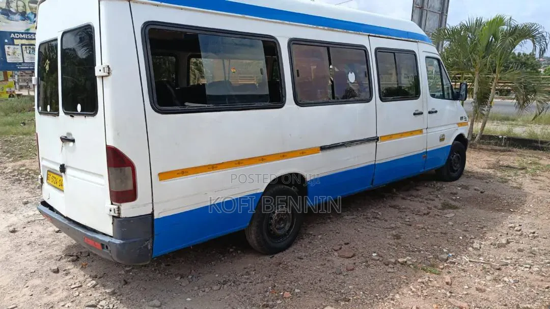 Mercedes-Benz Sprinter 1999 White