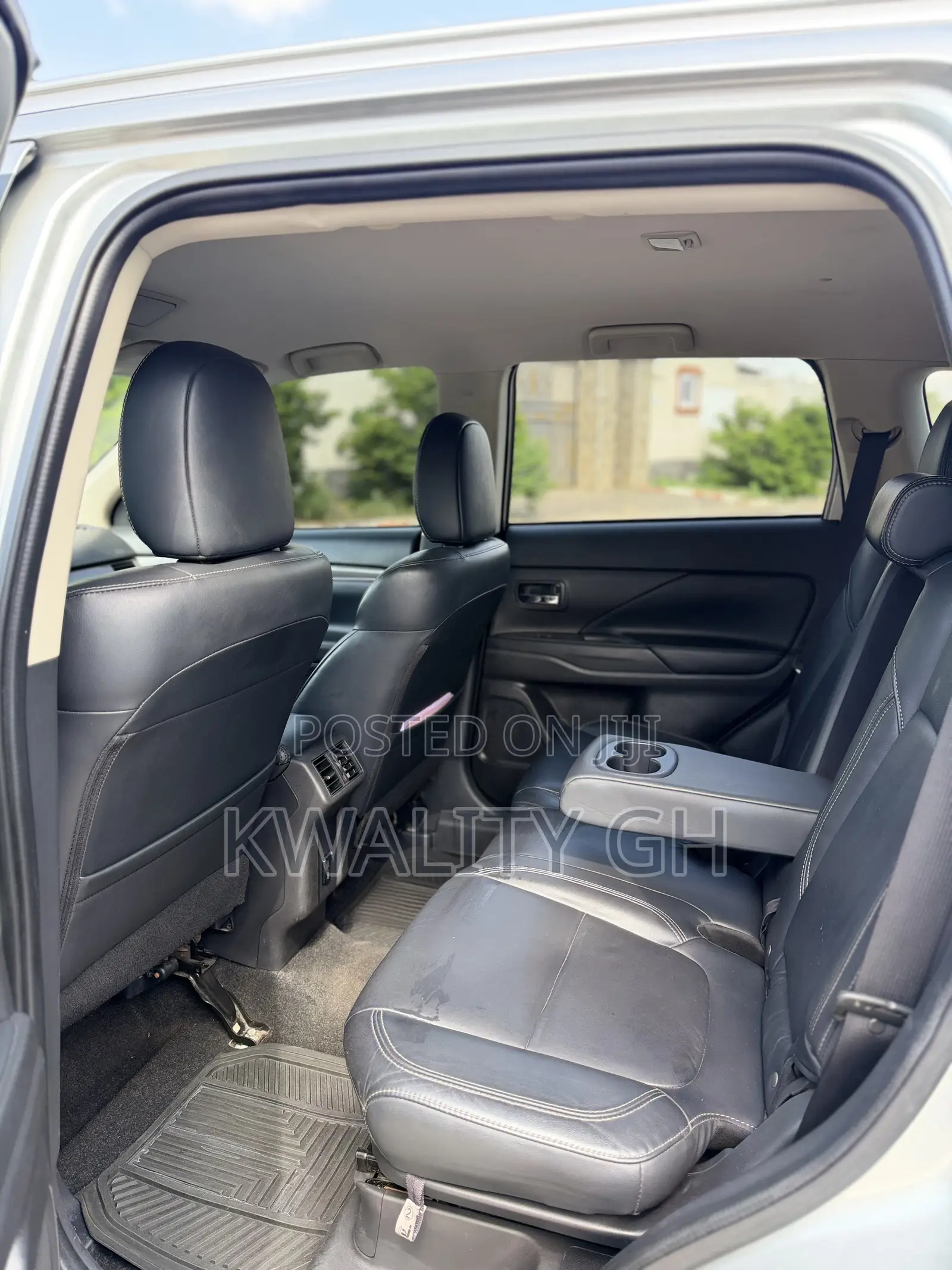 Mitsubishi Outlander 2.4 PHEV AWD 2018 Gray