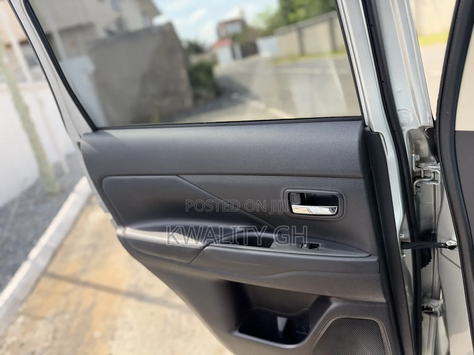 Mitsubishi Outlander 2.4 PHEV AWD 2018 Gray