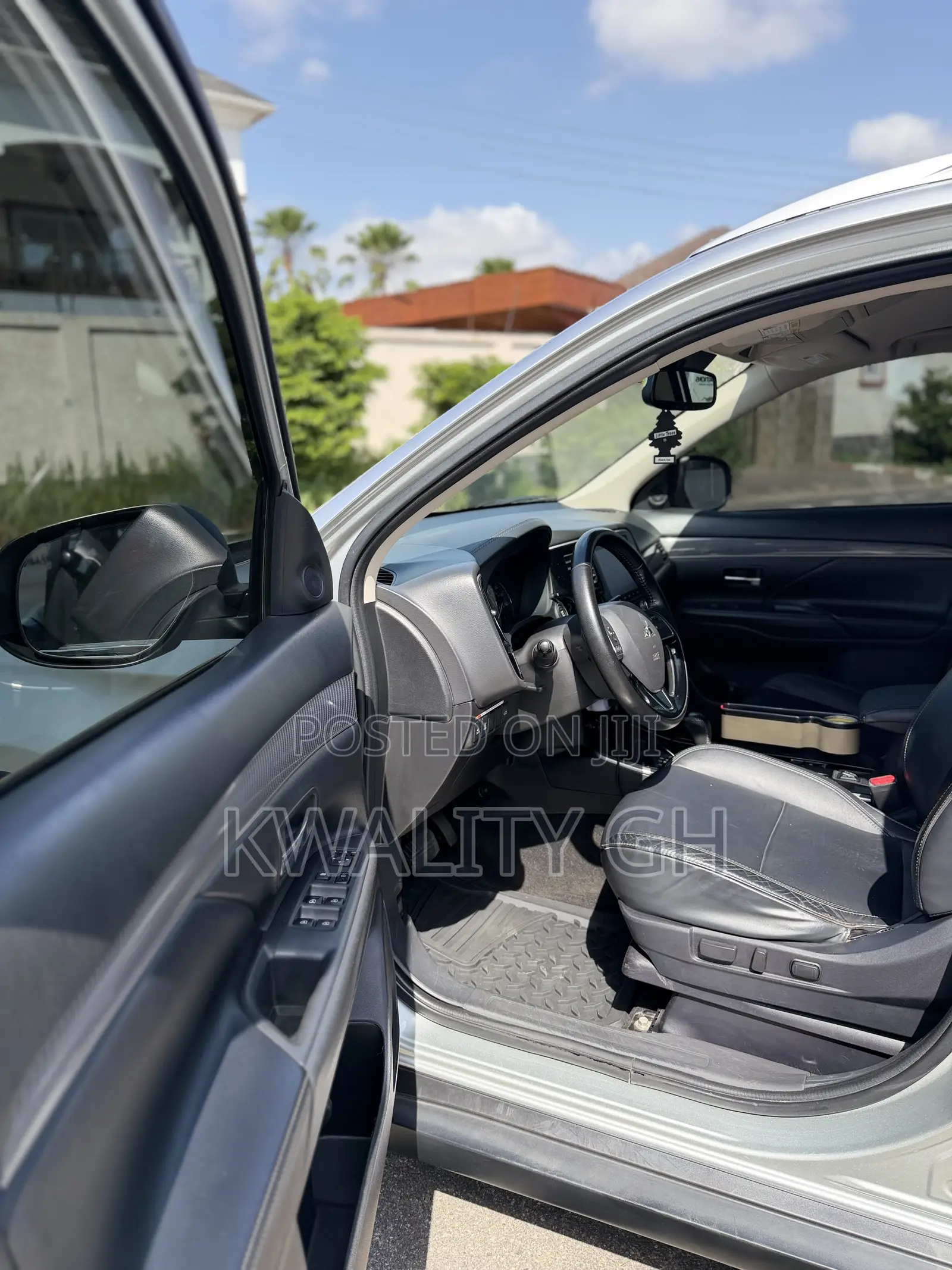 Mitsubishi Outlander 2.4 PHEV AWD 2018 Gray
