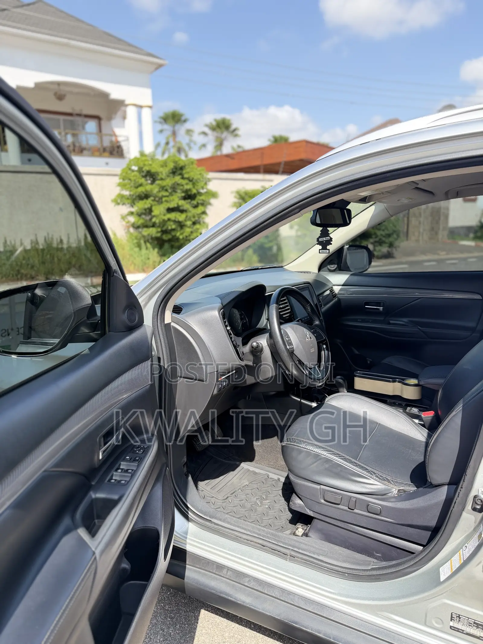 Mitsubishi Outlander 2.4 PHEV AWD 2018 Gray