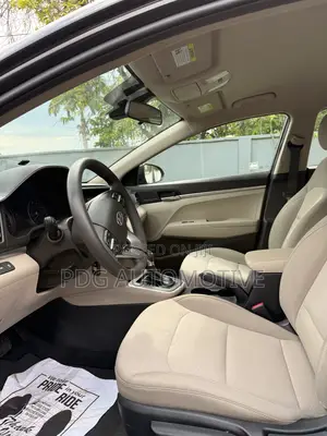 Hyundai Elantra 2019 Black