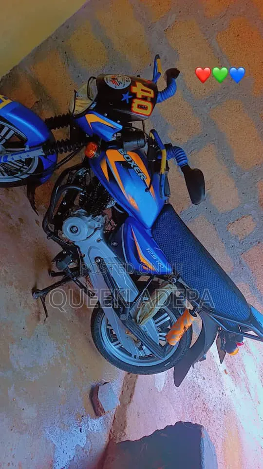 Bajaj Boxer 125 2026 Blue
