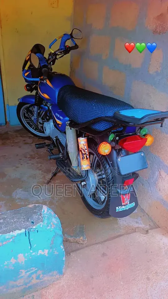 Bajaj Boxer 125 2026 Blue