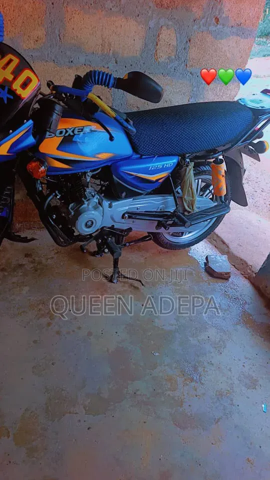 Bajaj Boxer 125 2026 Blue