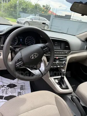 Hyundai Elantra 2019 Black