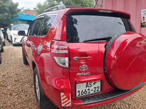 Toyota RAV4 2012 Red