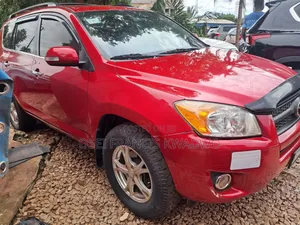 Toyota RAV4 2012 Red