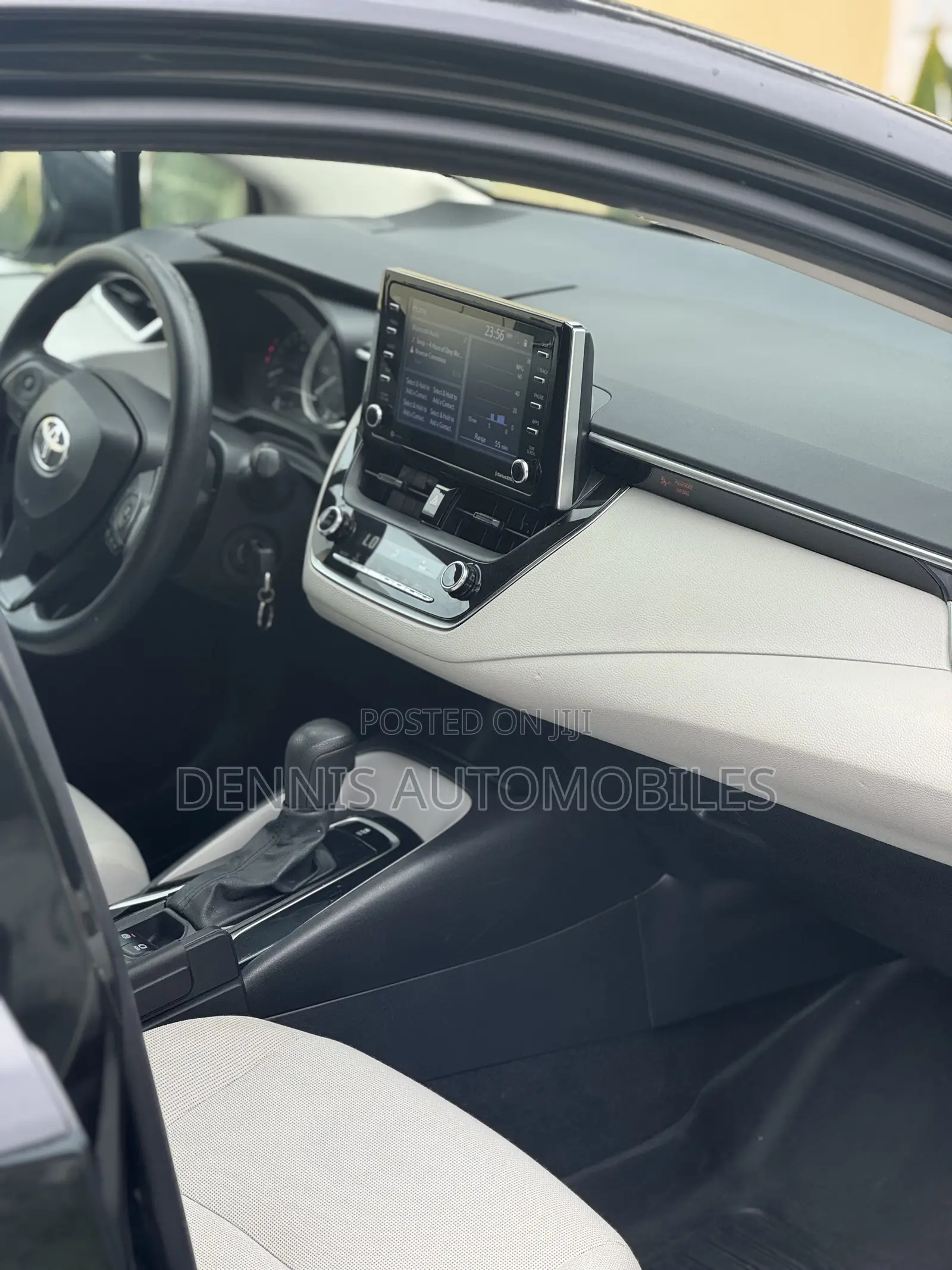 Toyota Corolla LE 2021 Black