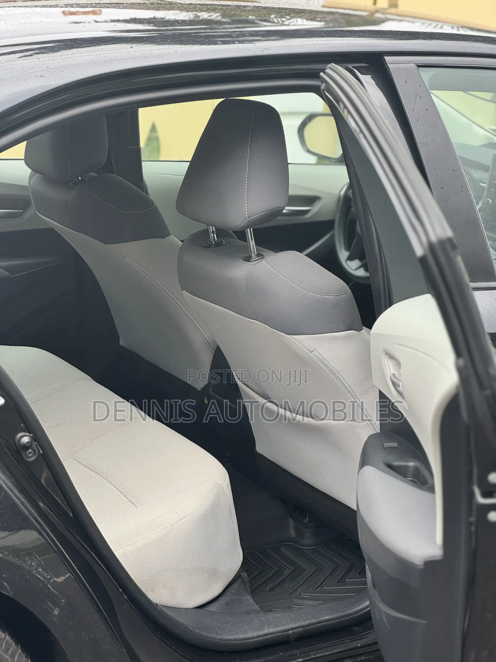 Toyota Corolla LE 2021 Black