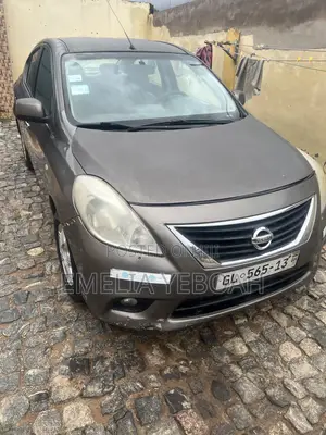 Nissan Almera 2013 Silver