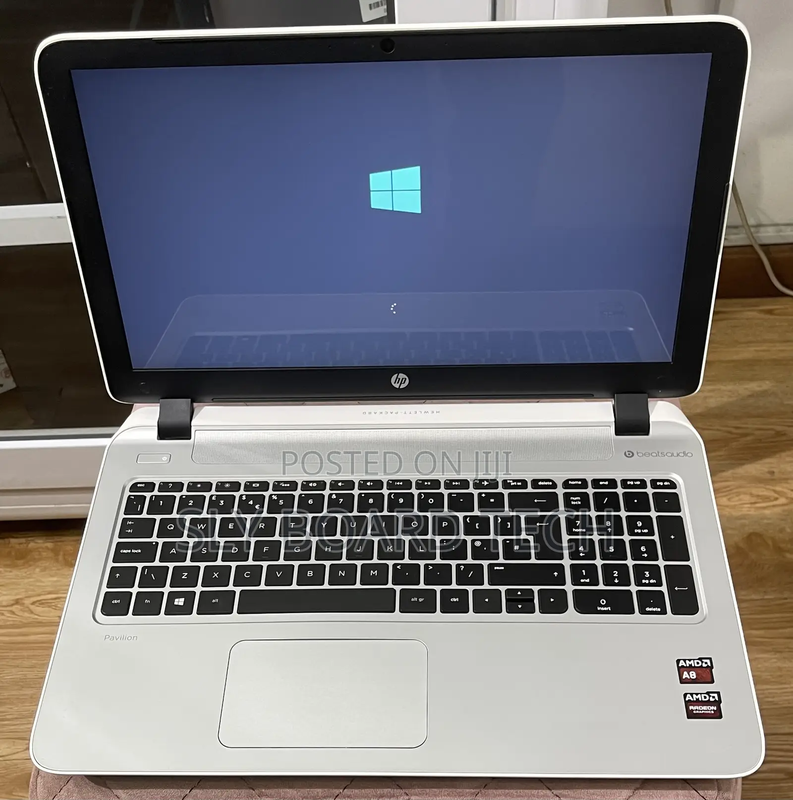 Laptop HP Pavilion 15 8GB AMD A8 HDD 1T
