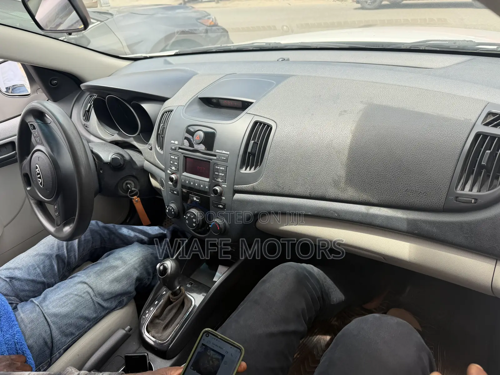 Kia Forte EX Sedan 2012 White