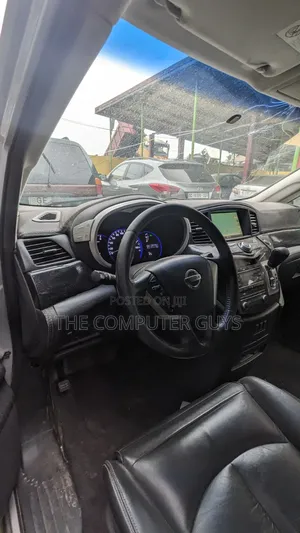 Nissan Grand 2014 Silver