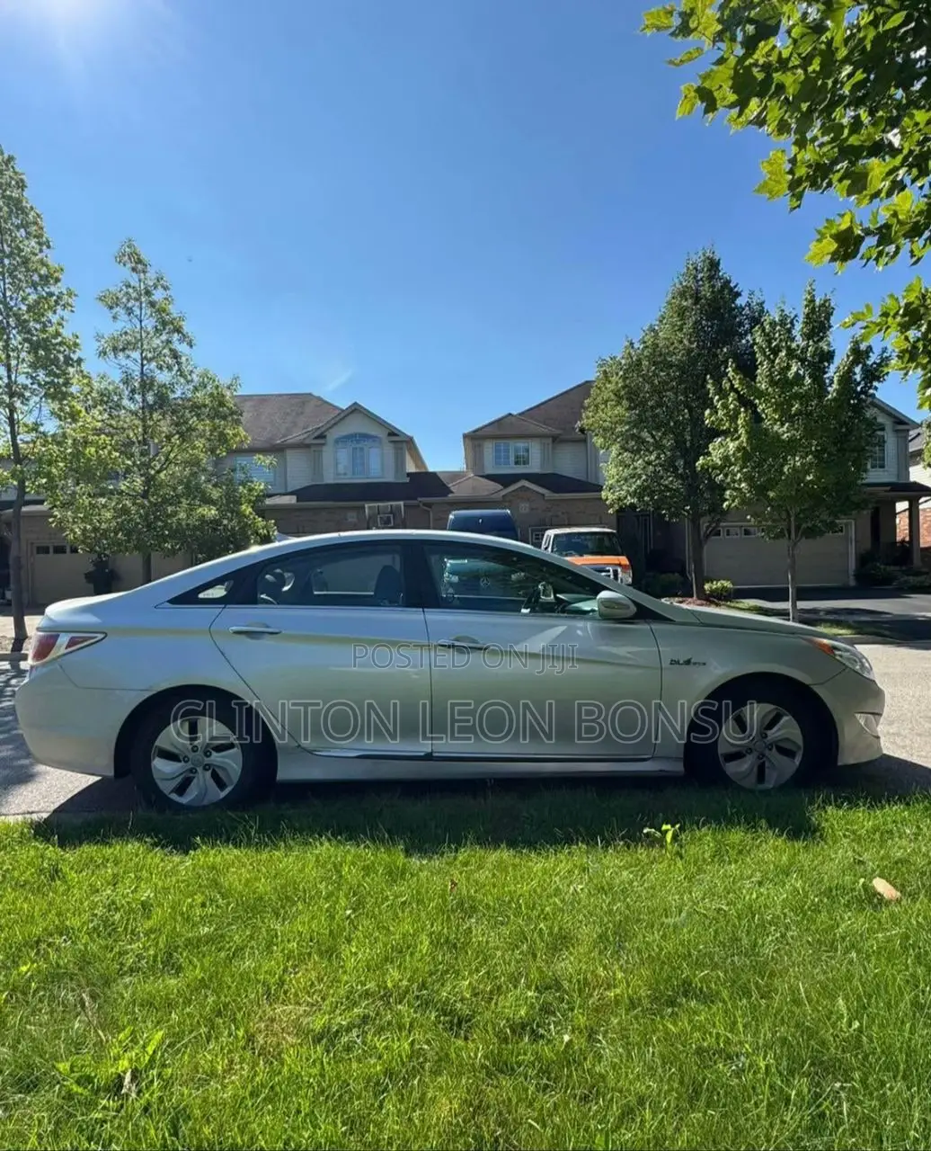 Hyundai Sonata ECO Sedan FWD (1.6L 4cyl 7A) 2016 Silver