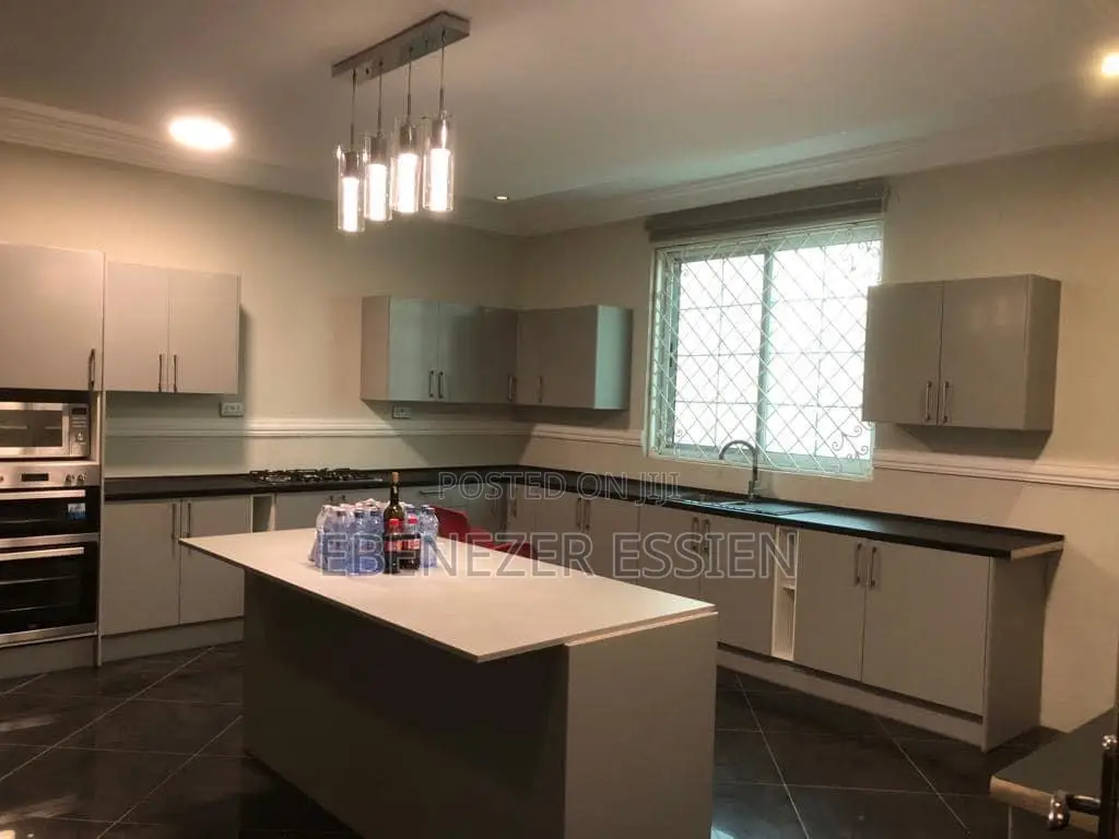 Furnished 4bdrm House in Amrahia for sale