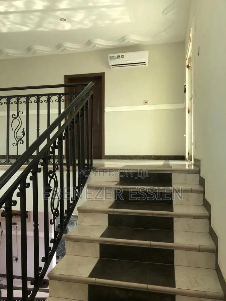 Furnished 4bdrm House in Amrahia for sale