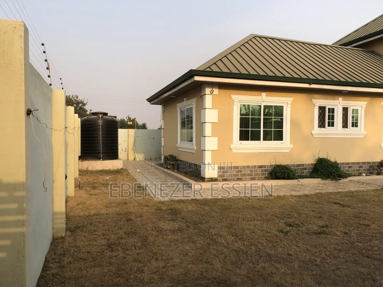 Furnished 4bdrm House in Amrahia for sale