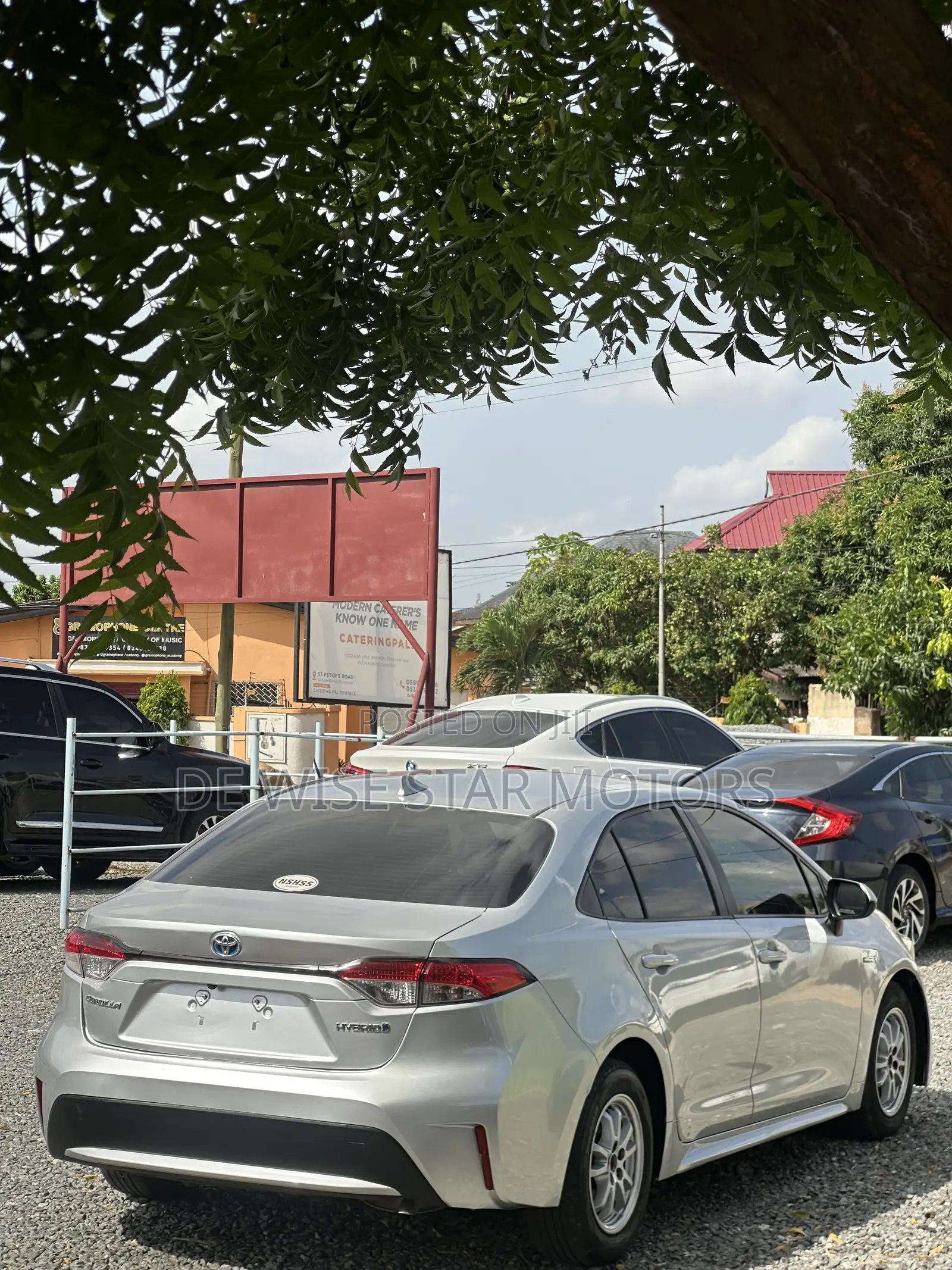 Toyota Corolla SE (1.8L 4cyl 2A) 2019 Silver