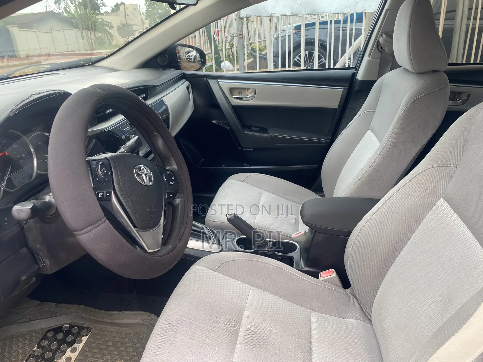 Toyota Corolla 2016 Black