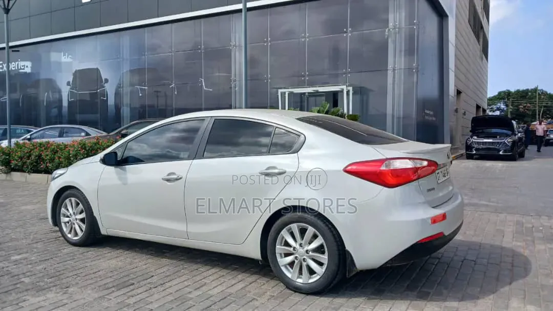 Kia Cerato 2014 White