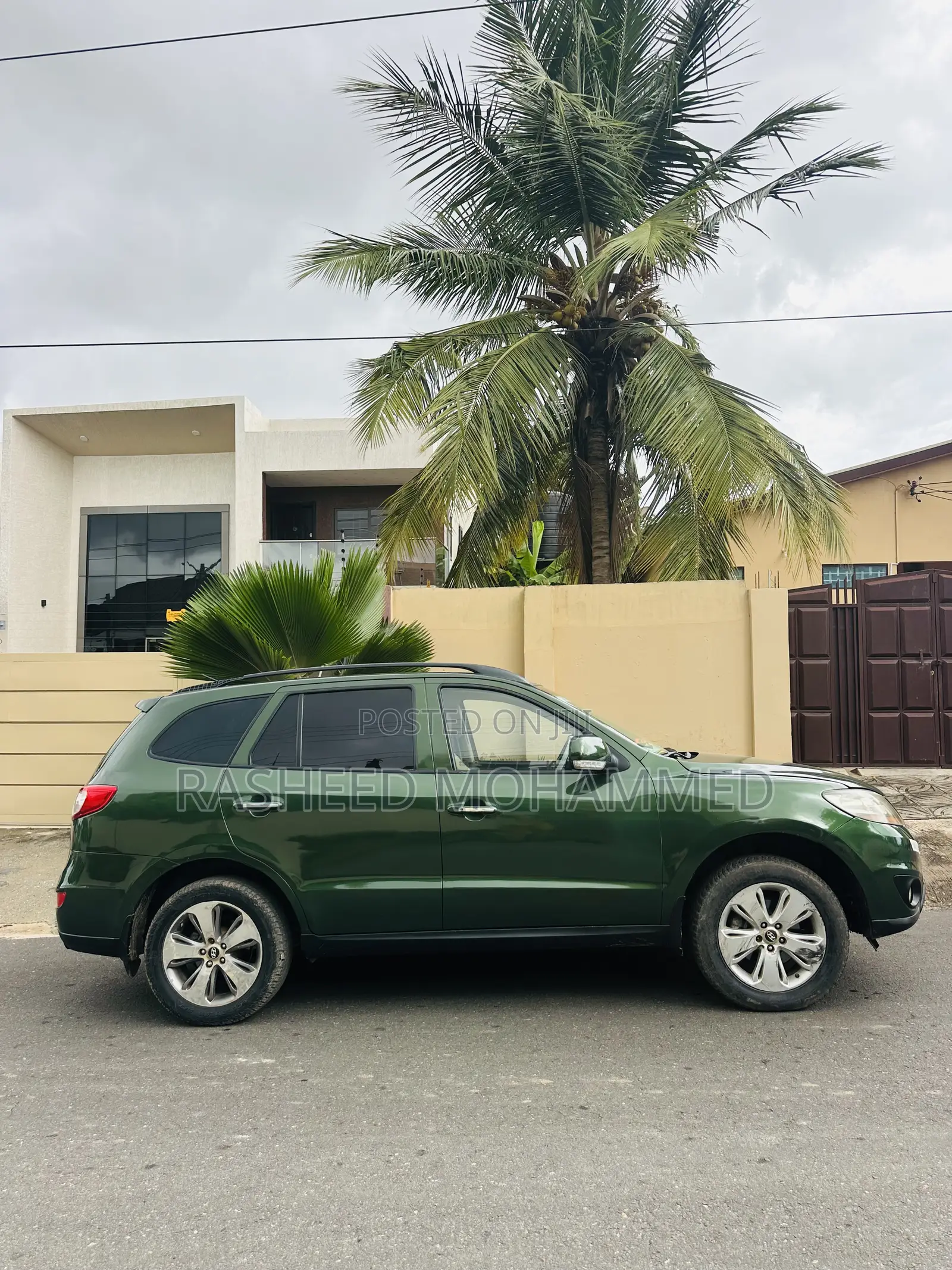 Hyundai Santa Fe 2012 Green