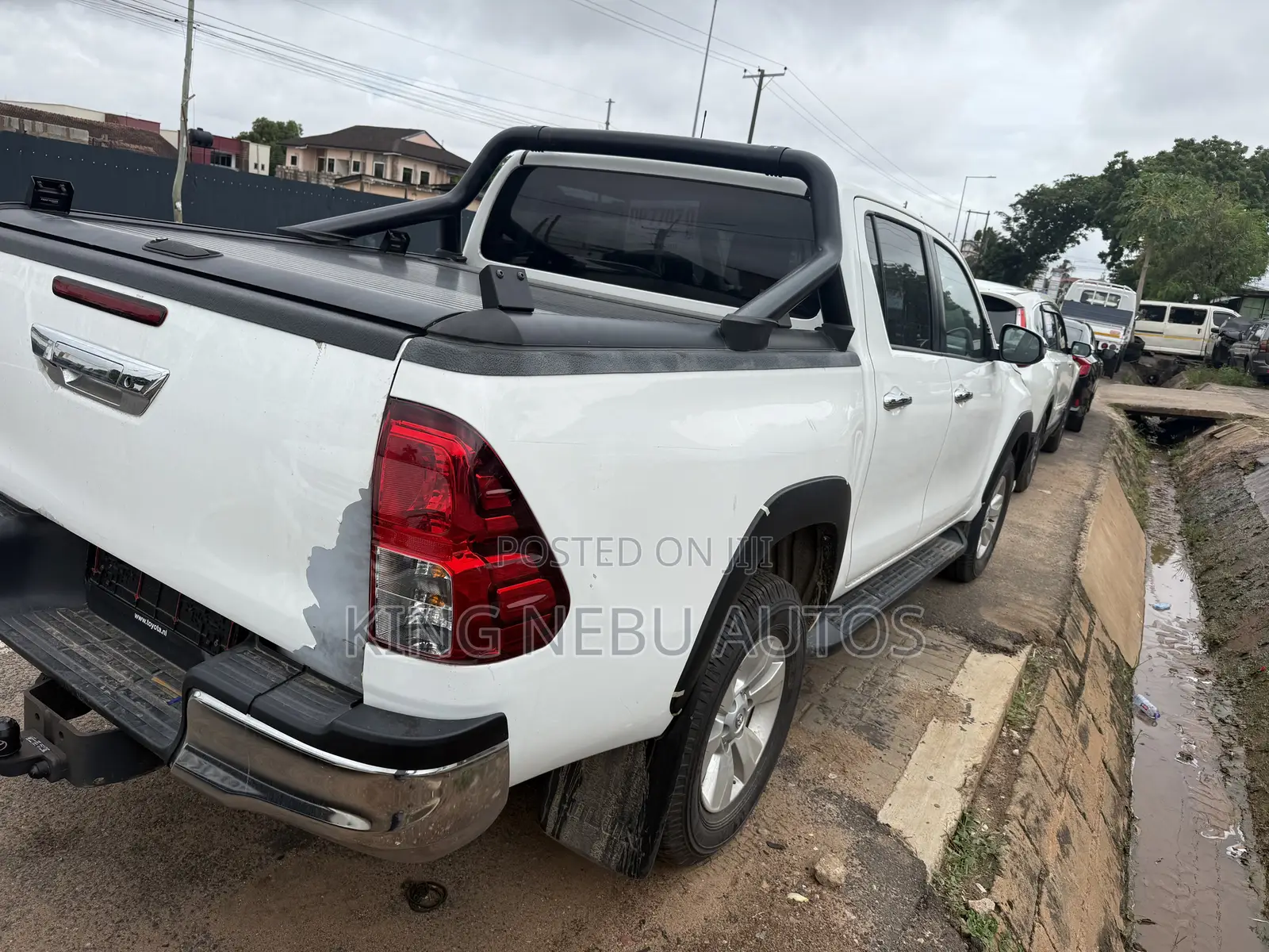 Toyota Hilux Rugged X 4x4 2019 White