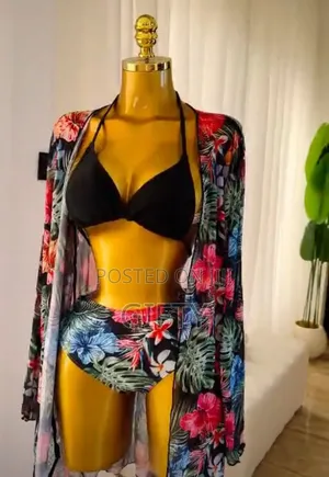 Swimwear/Bikini
