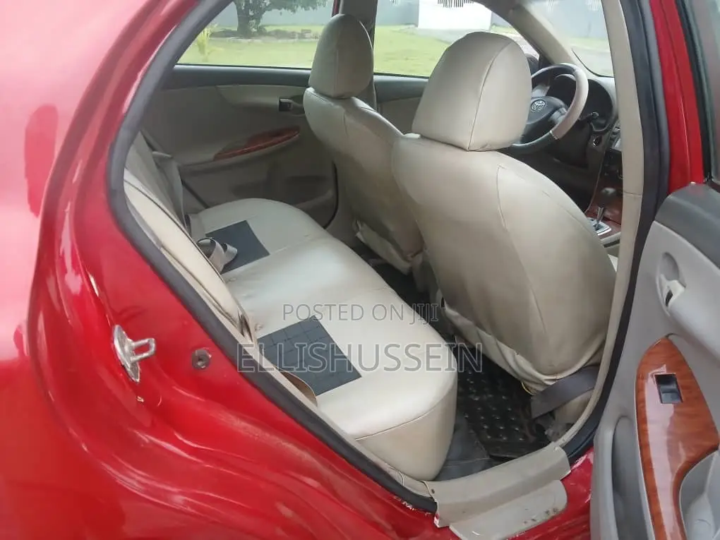 Toyota Corolla Base 4dr Sedan (1.8L 4cyl 5M) 2009 Red