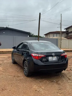 Toyota Corolla LE 4dr Sedan (1.8L 4cyl CVT) 2015 Black