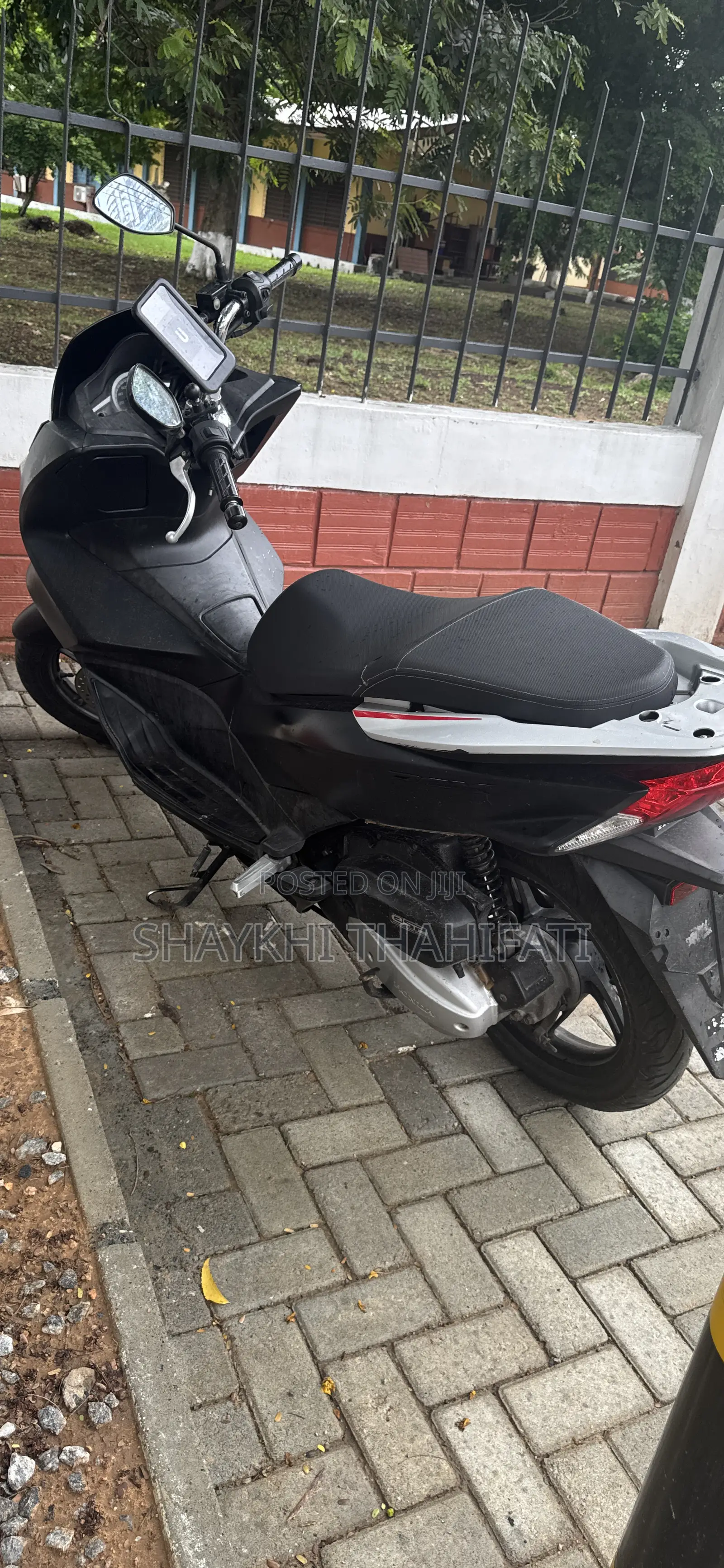 Honda 2021 Black