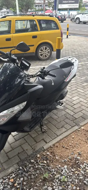 Honda 2021 Black