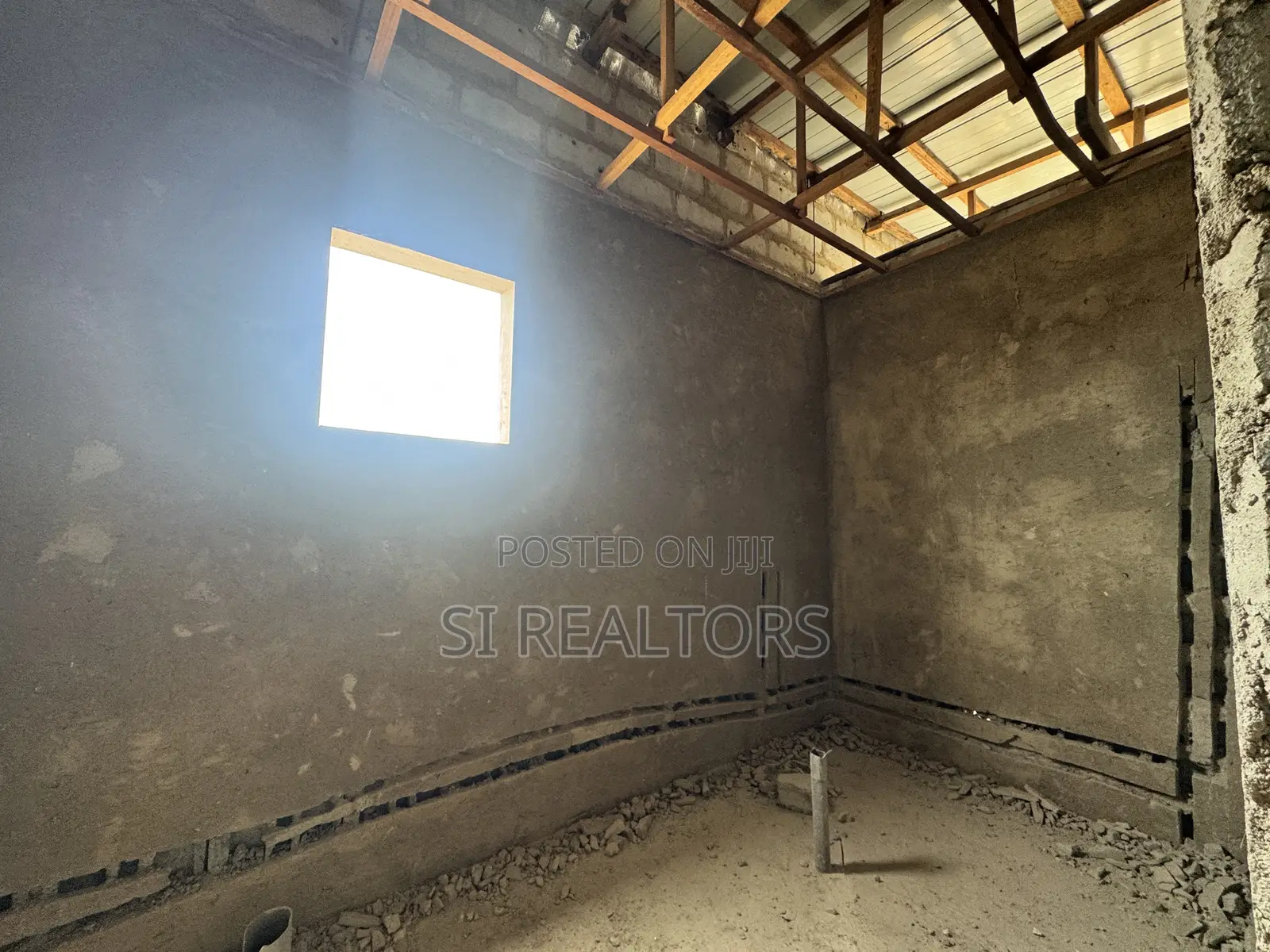 4bdrm Duplex in Near Regimanuel, Manet Junction for sale