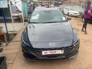Hyundai Elantra SE 2023 Black