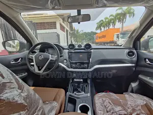 New Nissan Pick-Up 2025 Silver