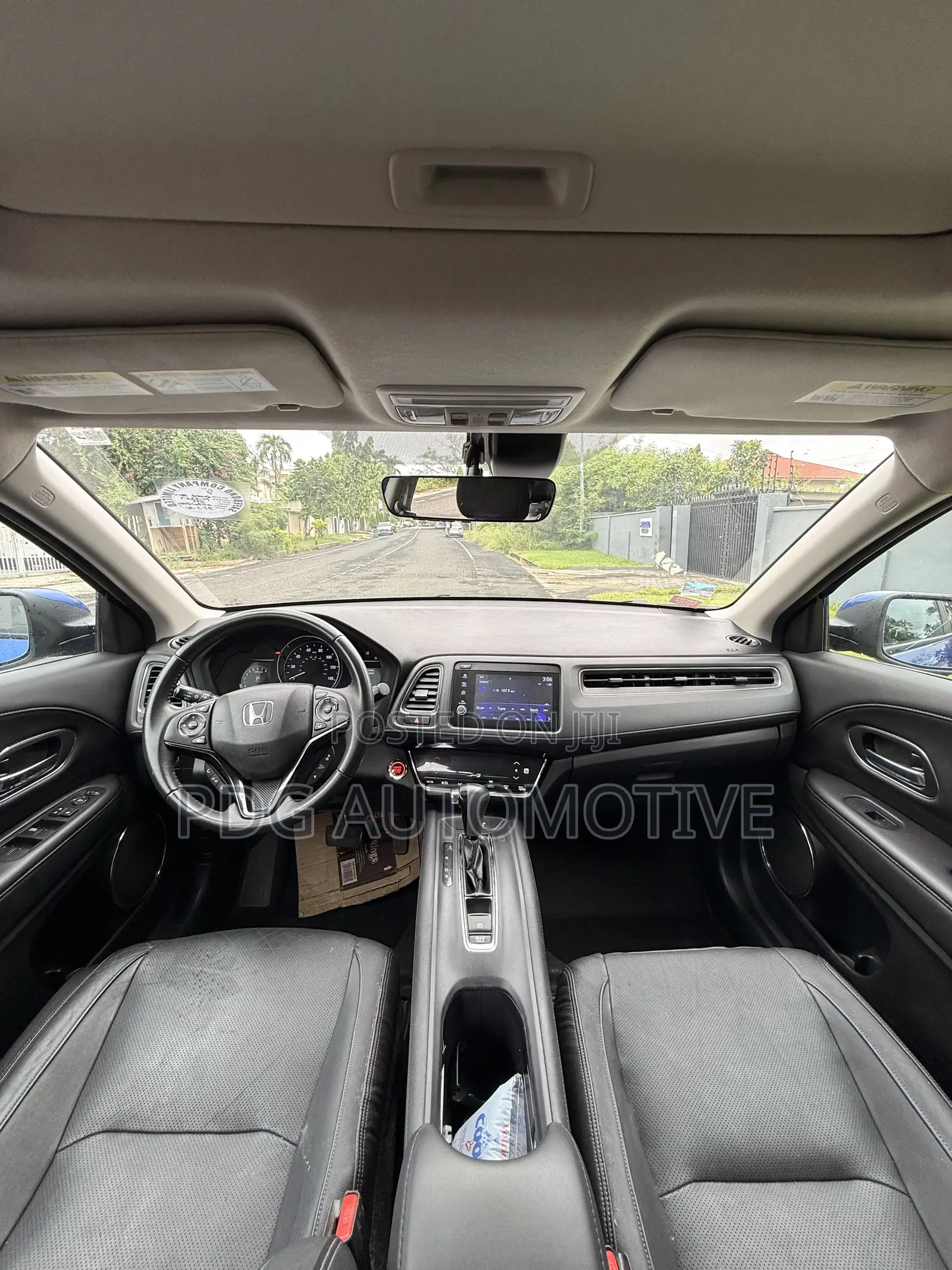 Honda HR-V Touring AWD 2019 Blue