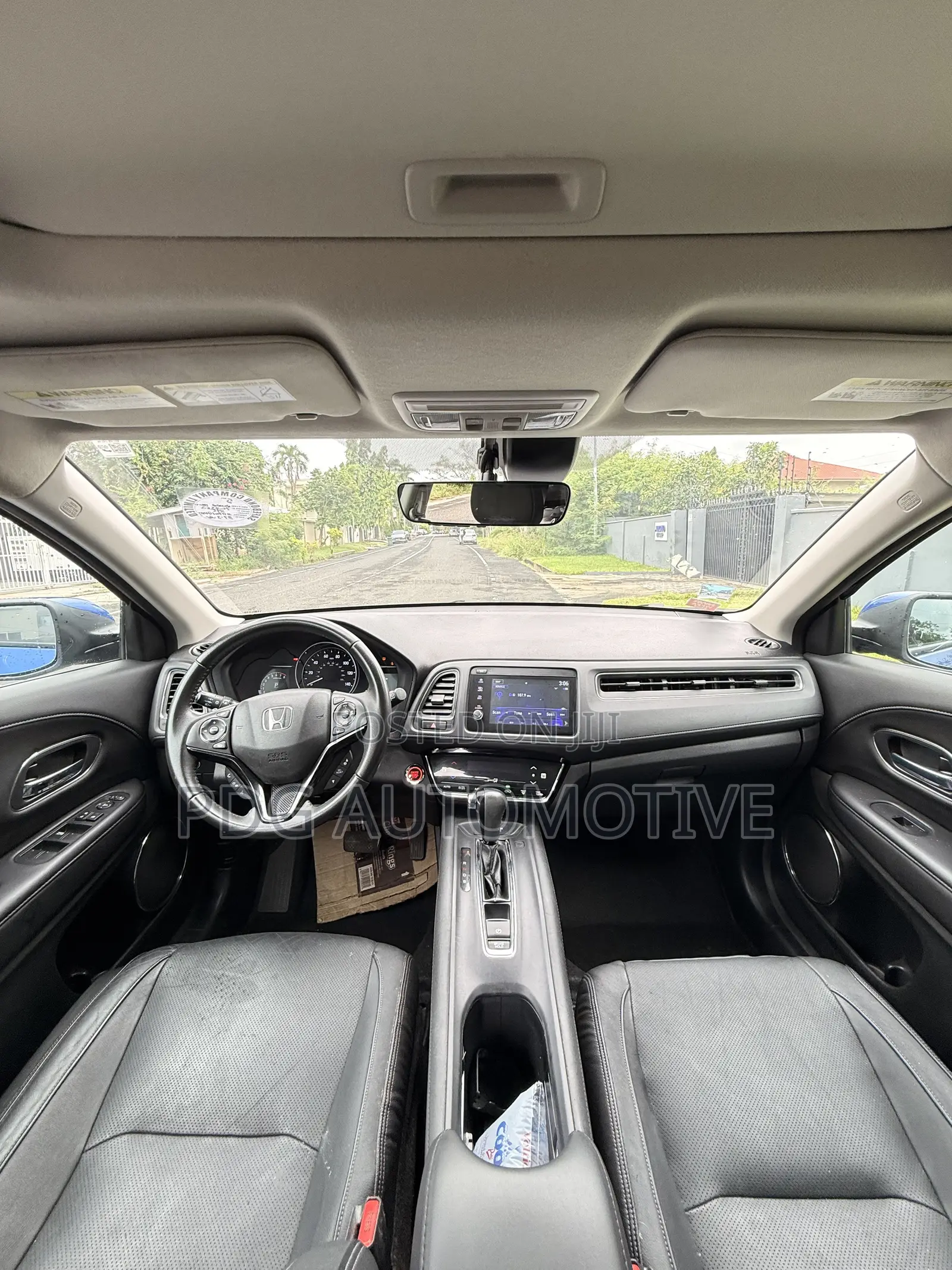 Honda HR-V Touring AWD 2019 Blue